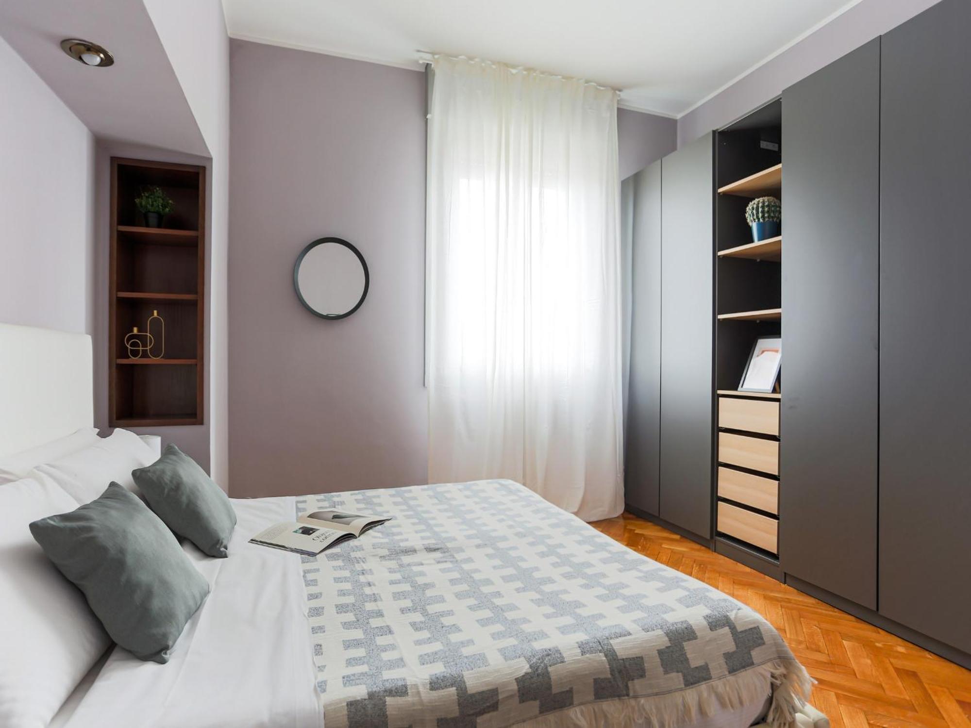 The Best Rent - Spacious One-Bedroom Apartment In Moscova District Mailand Exterior foto