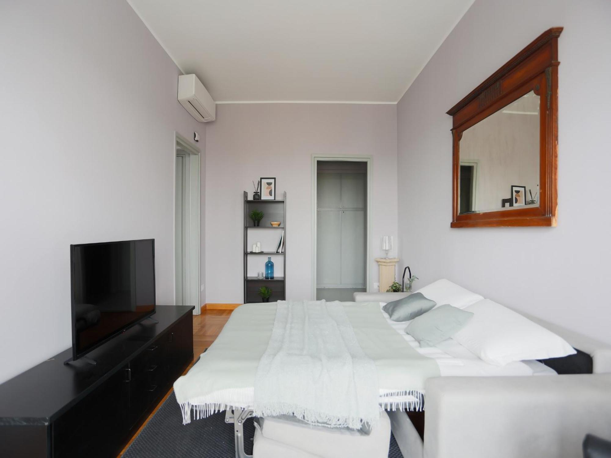 The Best Rent - Spacious One-Bedroom Apartment In Moscova District Mailand Exterior foto